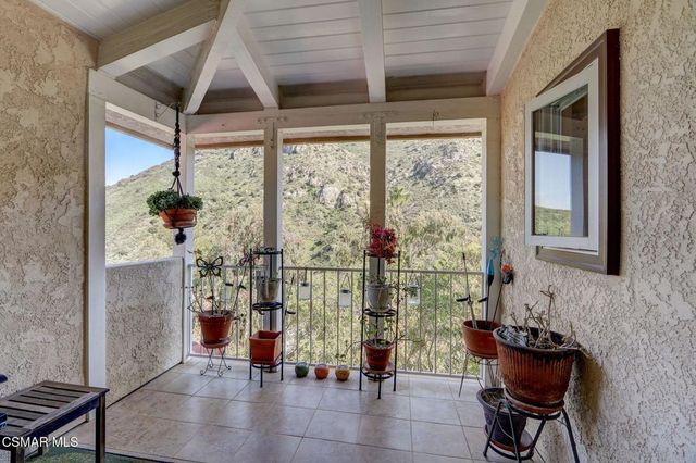 7 Bell Canyon Road, Bell Canyon, CA 91307