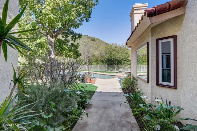 7 Bell Canyon Road, Bell Canyon, CA 91307