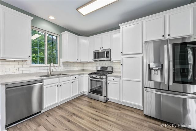 2933 Talaga Drive, Algonquin, IL 60102