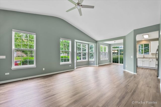 2933 Talaga Drive, Algonquin, IL 60102