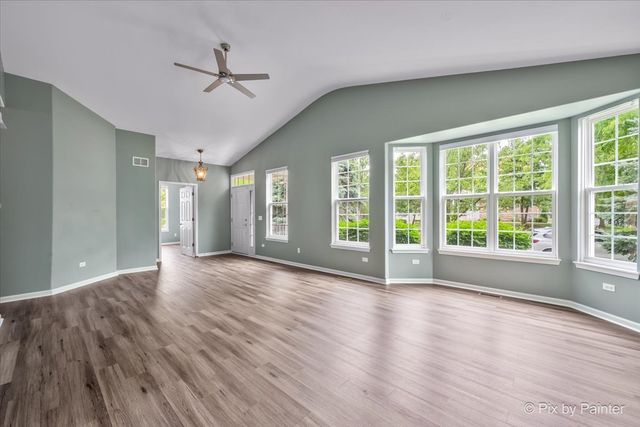 2933 Talaga Drive, Algonquin, IL 60102