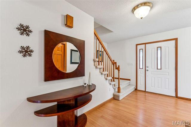 945 Ivy Court, Troy, IL 62294
