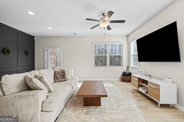 2830 Ridgeview Drive, Atlanta, GA 30331