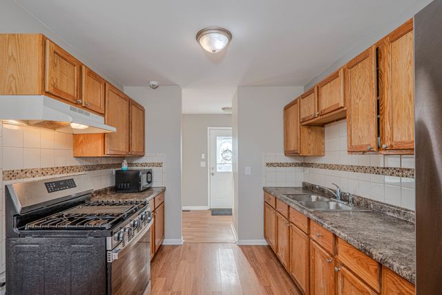 5742 Woodgate Drive, Matteson, IL 60443