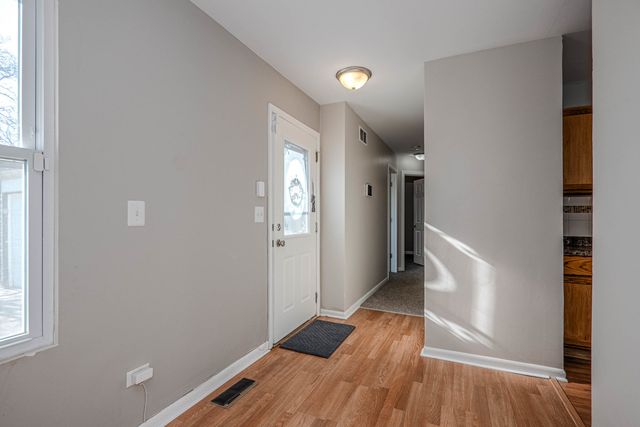 5742 Woodgate Drive, Matteson, IL 60443