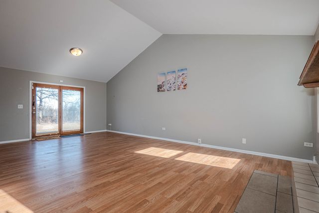 5742 Woodgate Drive, Matteson, IL 60443