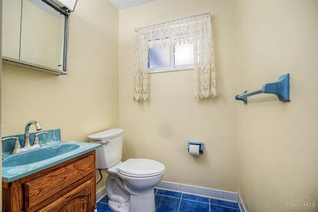 1690 Yellowglen Drive, Anderson Twp, OH 45255