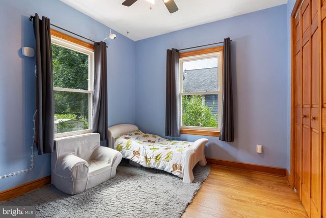 33 N CAMP ST, Windsor, PA 17366
