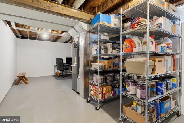 33 N CAMP ST, Windsor, PA 17366