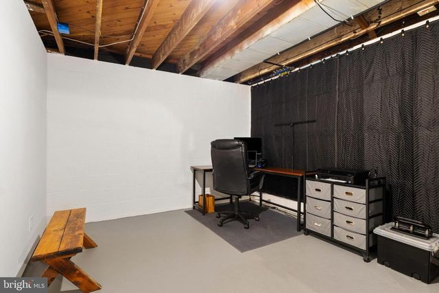 33 N CAMP ST, Windsor, PA 17366