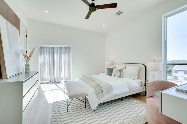 512 N Lancaster Street 6, Dallas, TX 75203