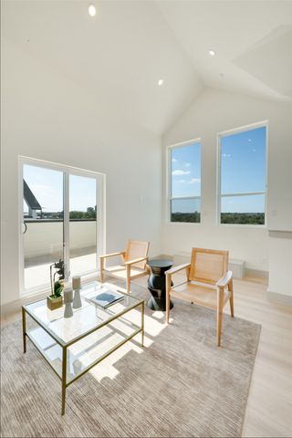 512 N Lancaster Street 6, Dallas, TX 75203