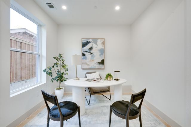 512 N Lancaster Street 6, Dallas, TX 75203