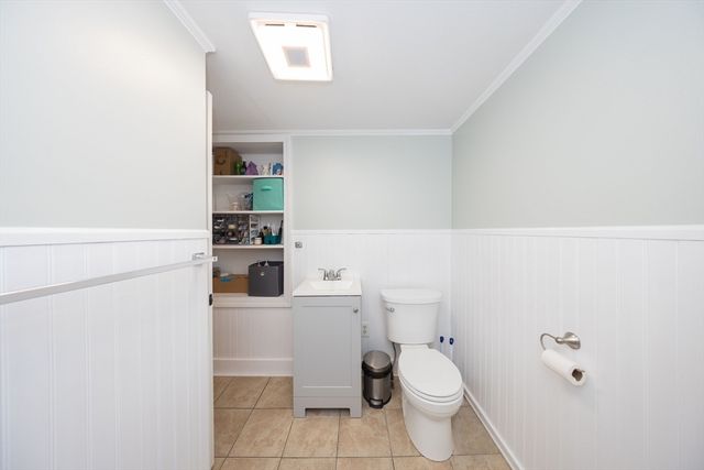 321 Winthrop St, Rehoboth, MA 02769
