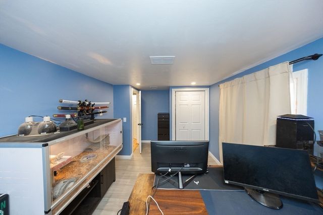 321 Winthrop St, Rehoboth, MA 02769