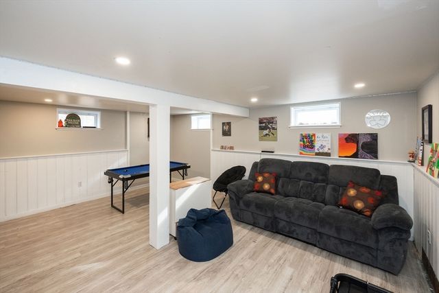 321 Winthrop St, Rehoboth, MA 02769