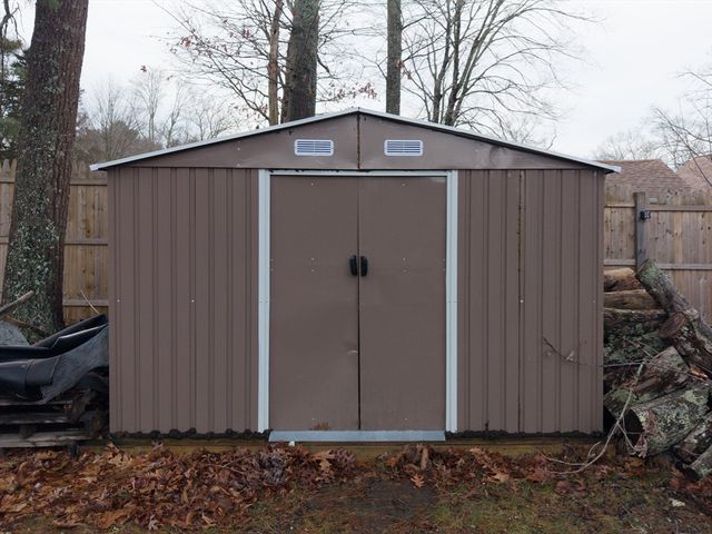 321 Winthrop St, Rehoboth, MA 02769