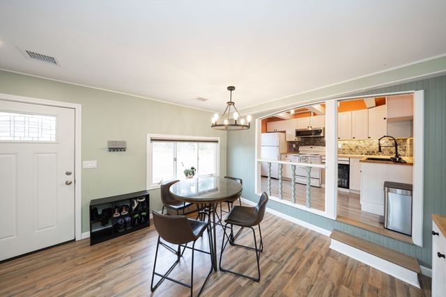 321 Winthrop St, Rehoboth, MA 02769