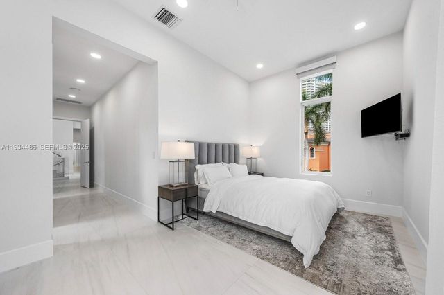 3912 Island Estates Dr 0, Aventura, FL 33160