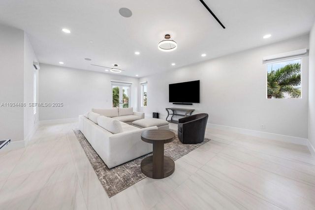 3912 Island Estates Dr 0, Aventura, FL 33160