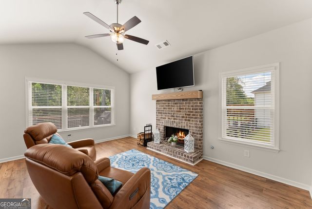 202 Old Lake Lane, Dawsonville, GA 30534
