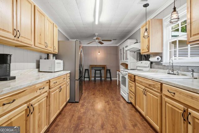1709 Harrington Road, Ball Ground, GA 30107