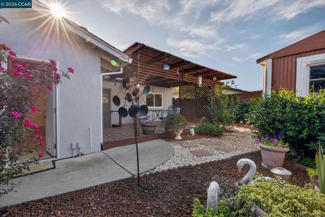 322 Warren Way, Pittsburg, CA 94565