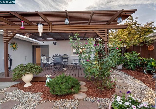 322 Warren Way, Pittsburg, CA 94565