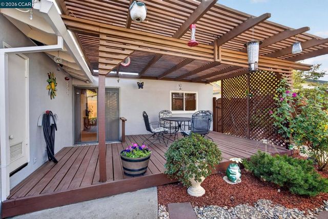 322 Warren Way, Pittsburg, CA 94565