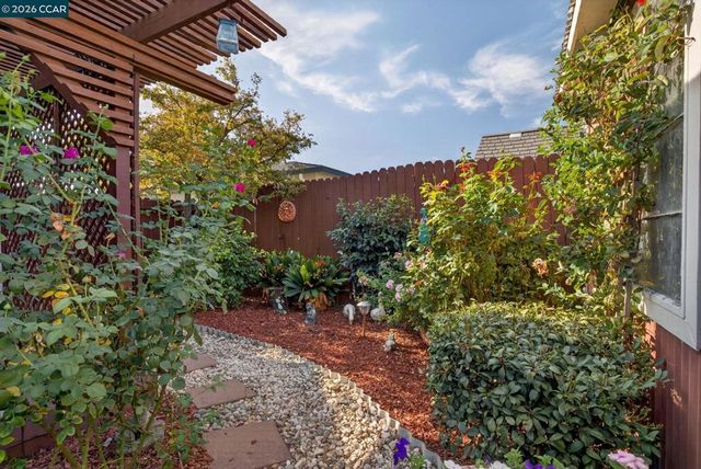 322 Warren Way, Pittsburg, CA 94565