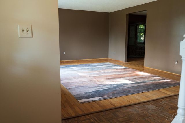 11900 Elmgrove Circle, Cincinnati, OH 45240