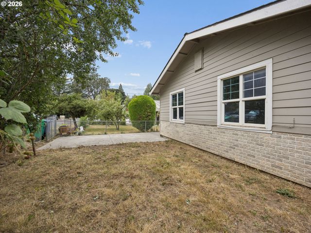 14221 Se WOODLAND Way, Milwaukie, OR 97267