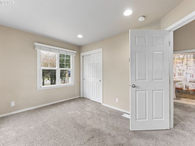 14221 Se WOODLAND Way, Milwaukie, OR 97267