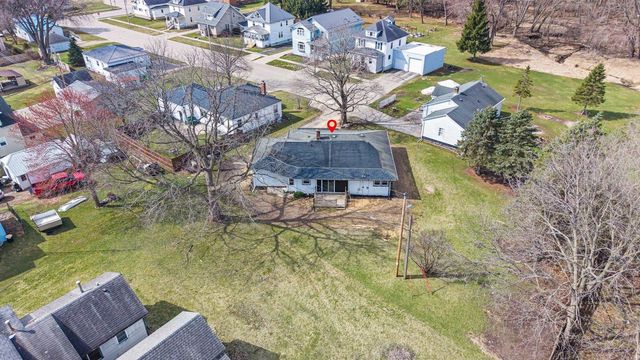 148 N PARK STREET, Markesan, WI 53946