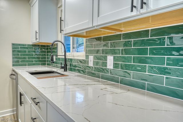 15713 Holland Road, Brook Park, OH 44142