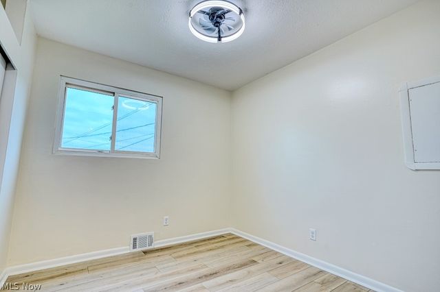 15713 Holland Road, Brook Park, OH 44142