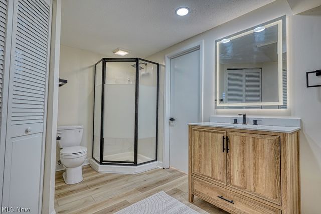 15713 Holland Road, Brook Park, OH 44142