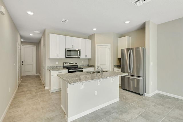 5694 SE Edgewater Circle, Stuart, FL 34997