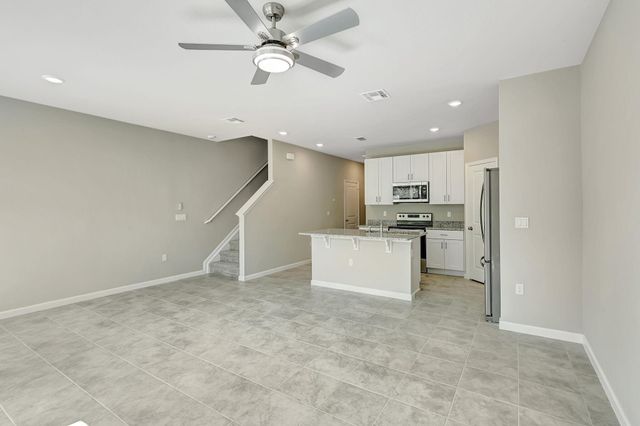 5694 SE Edgewater Circle, Stuart, FL 34997