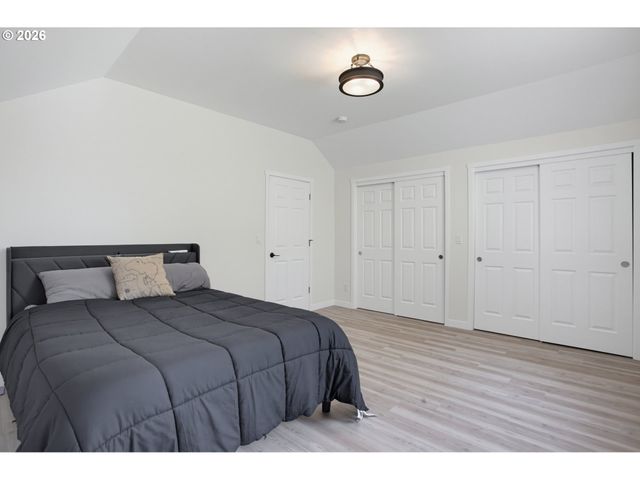 2414 Ne 121ST St, Vancouver, WA 98686