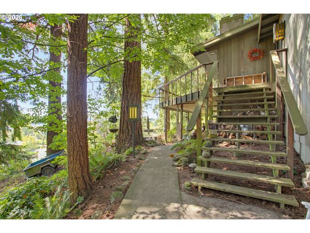 2414 Ne 121ST St, Vancouver, WA 98686