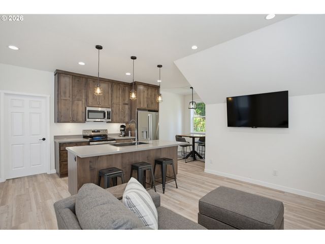 2414 Ne 121ST St, Vancouver, WA 98686