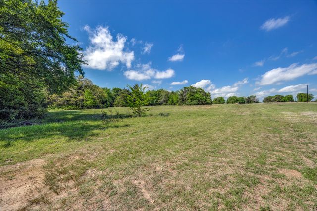 1203 County Road 4132, Cumby, TX 75433