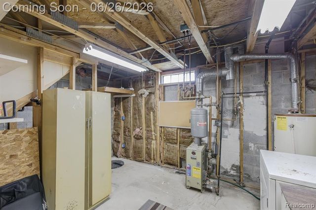 9635 Ortonville Road, Clarkston, MI 48348
