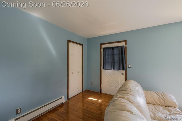 9635 Ortonville Road, Clarkston, MI 48348