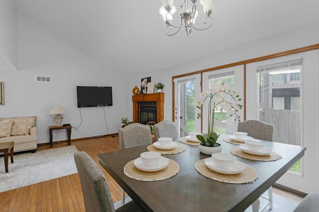 2049 Willow Glen Lane, B, Columbus, OH 43229