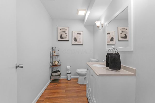2049 Willow Glen Lane, B, Columbus, OH 43229