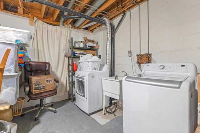 2049 Willow Glen Lane, B, Columbus, OH 43229