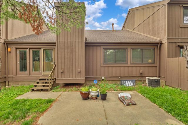 2049 Willow Glen Lane, B, Columbus, OH 43229