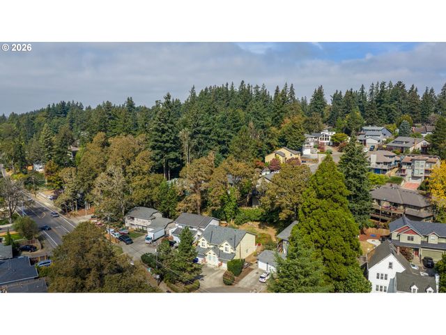 17920 OATFIELD Rd, Gladstone, OR 97027